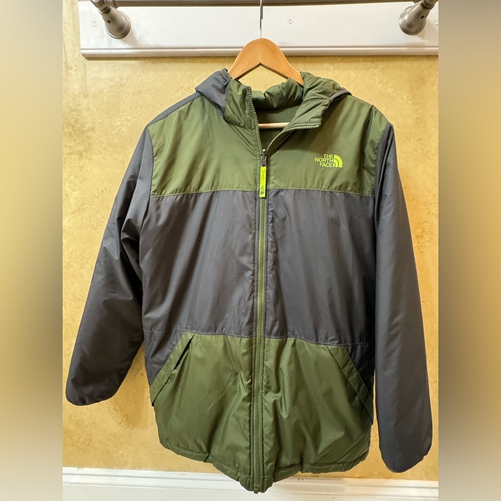 The North Face Boys' XL Green and Gray Jacket